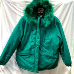 NEW!!! Tudor court podded faux fur hooded coat ladies sz Pl